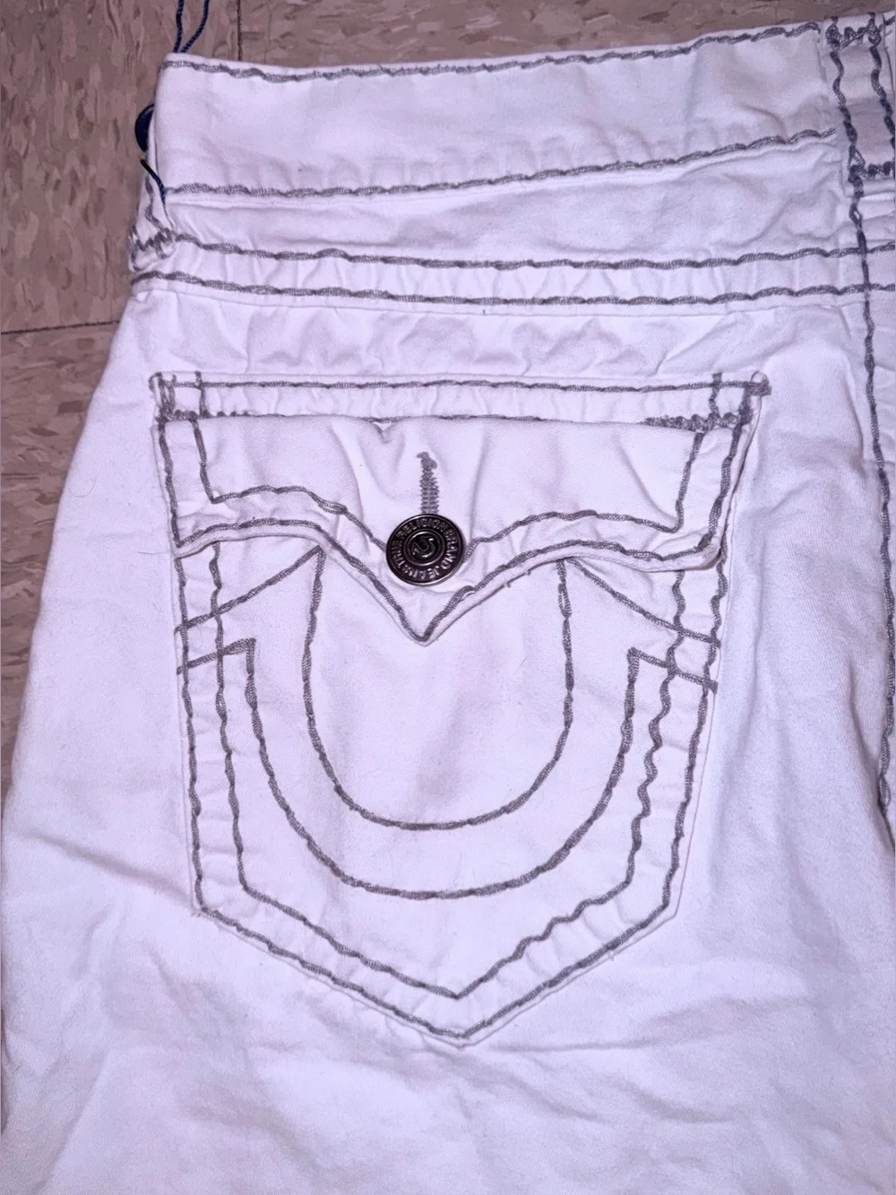 True Religion*Ultra Rare*Cutoffs w/Flaps & Big T Stitching in Boi White/Grey 36